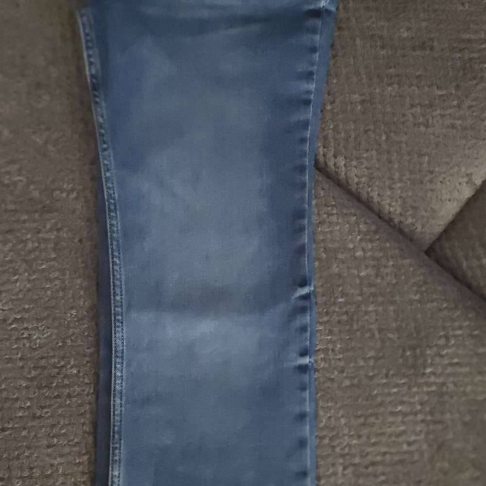 Size 5 Wrangler Boot Cut  Jeans with Cute Back Pockets - Picture 3 of 7
